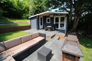 SUMMERHOUSE- click for photo gallery